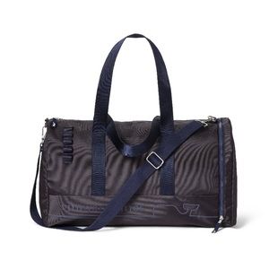 Vineyard vines duffel bag